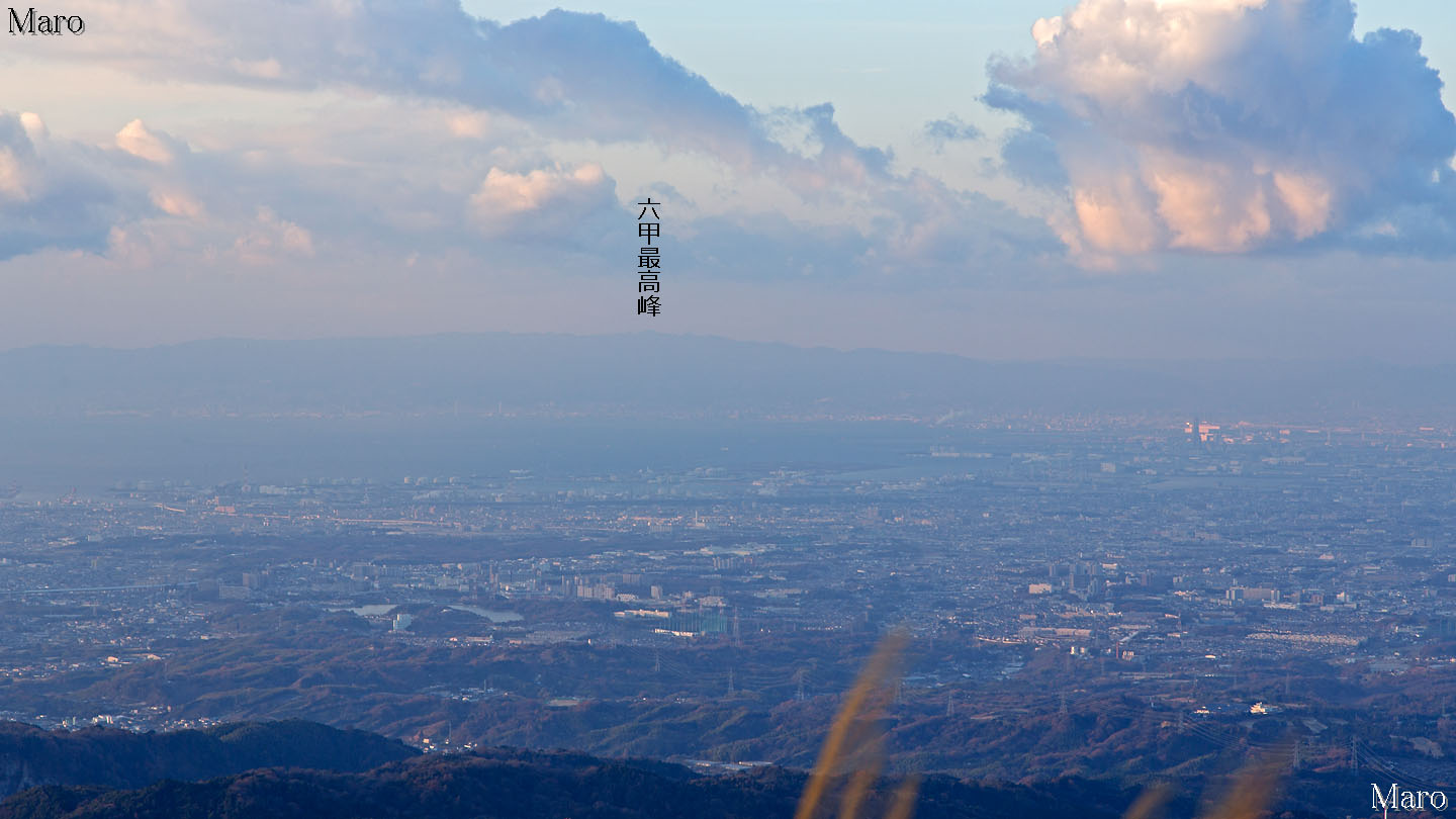 岩湧山から大阪平野 大阪湾 六甲山を望む 和泉山脈 12年12月 きょうのまなざし
