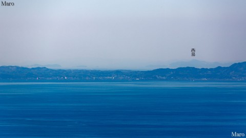 大福山から淡路島を越えて瀬戸内海、家島諸島を望む 2012年12月