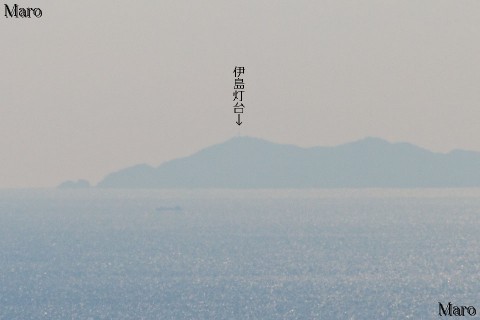 和歌山市の懴法ヶ嶽西峰から徳島県阿南市の伊島灯台を遠望 2012年12月