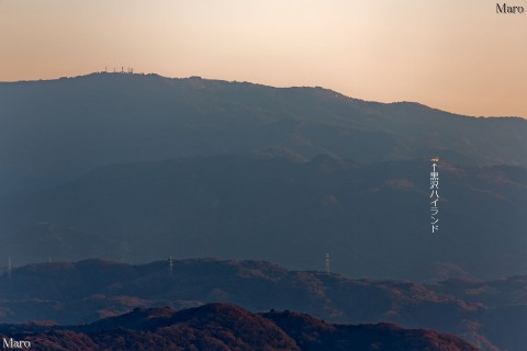 雲山峰から生石無線中継所、黒沢ハイランド方面を望む 2012年12月