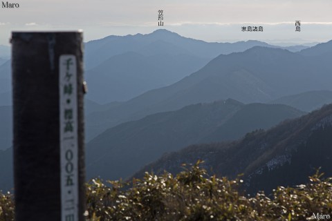 千ヶ峰から笠形山、遠くに播磨灘、家島諸島を望む 2012年12月