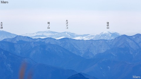 千ヶ峰から扇ノ山、鉢伏山を望む 中国山地 2012年12月