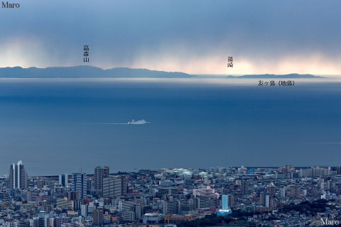 菊水山から友ヶ島（地ノ島）と紀淡海峡（加太ノ瀬戸）を望む 2013年1月