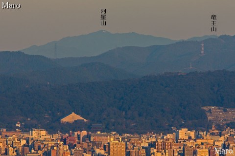 小倉山から知恩院、阿星山、金勝アルプスを望む 2013年3月