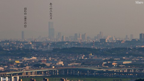 逢坂山から大阪の「あべのハルカス」を遠望 滋賀県大津市 2013年7月