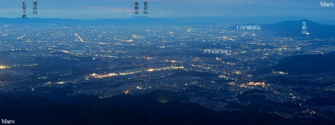 岩湧山から大阪平野、遠くに京都の夜景を望む 2013年9月
