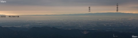 岩湧山から大阪湾、対岸に六甲山、神戸方面を望む 河内長野市 2013年9月
