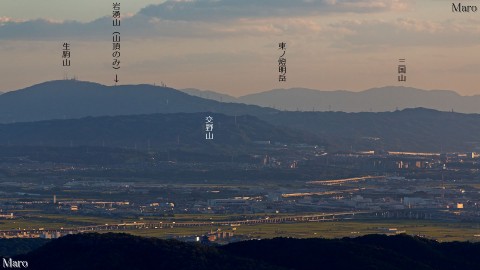大文字山から生駒山、交野山、遠くに岩湧山などを望む 2013年9月
