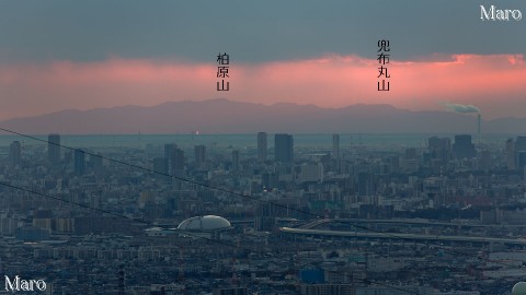 交野山から淡路島南部は諭鶴羽山地、南港スカイタワーを望む 2013年11月