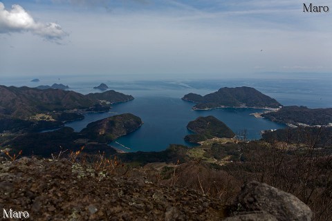 「若狭富士」青葉山の西峰から内浦湾を望む 2014年4月