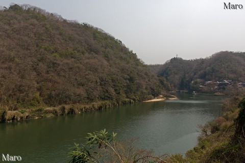 京都の自然200選「夢絃峡」を合流後の木津川から望む 2014年4月