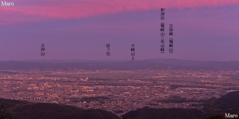 釈迦岳の展望台から主に京都南部方面の夕景、鷲峰山を望む 2014年10月