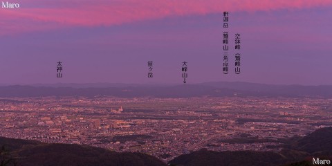 釈迦岳の展望台から主に京都南部方面の夕景、鷲峰山を望む 2014年10月