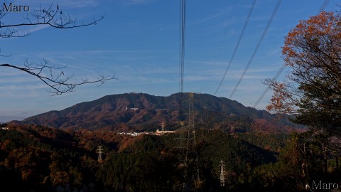 五別所山（如意ヶ岳、灰山）から紅葉する比叡山と比叡平を望む 京都市左京区 2014年11月