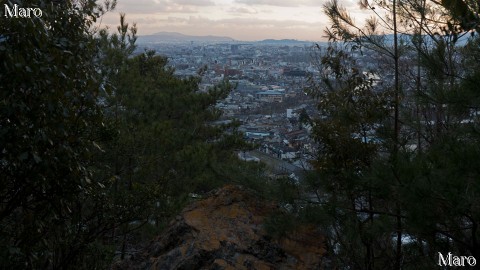 松ヶ崎東山（松ヶ崎城山）の岩場の展望地からの眺望 京都市左京区 2015年3月