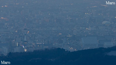音羽山から改修工事中の京都タワーを遠望 醍醐山地 2013年2月