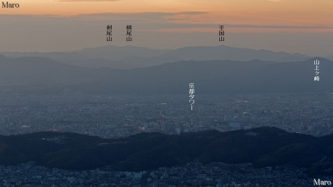 音羽山から日没後の京都タワー、京都盆地、山科盆地を望む 2015年2月