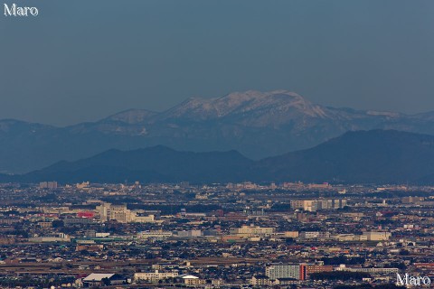 音羽山 鶴の里・池の里コースから霊仙山、安土山、繖山を遠望する 2015年2月