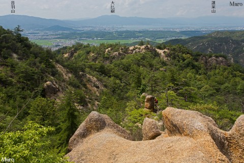 御仏堰堤の西の岩稜と奇岩 琵琶湖、音羽山、比叡山、蓬莱山を眺望 笹間ヶ岳 2012年7月