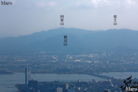 大晦日の如意ヶ岳から阿星山、金勝アルプス、琵琶湖、近江大橋を望む 2015年12月