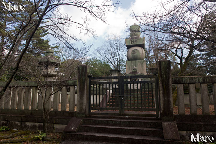 東山三十六峰 阿弥陀ヶ峰の豊国廟 豊臣秀吉墓所 申年 2016年1月1日