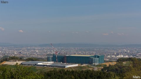 彩都あかね、茨城国際ゴルフ倶楽部、大阪平野北部を鉢伏山から展望 2016年4月