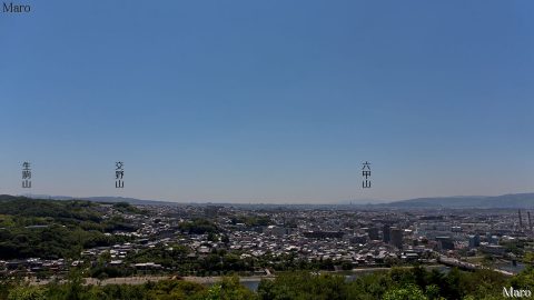 大吉山展望台（仏徳山）の眺望 眼下に宇治の街並みや京都南部、遠くに生駒山、六甲山 2016年6月
