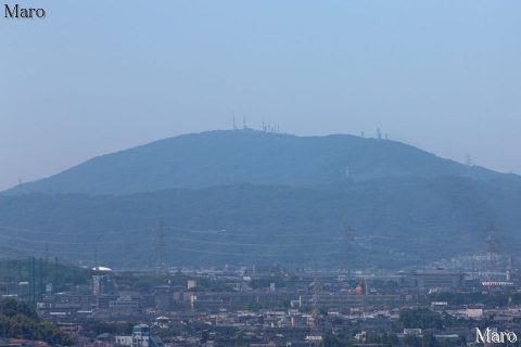八幡の「あらかし公園」（北浄土ヶ原南公園）から奈良の生駒山を遠望 2016年6月