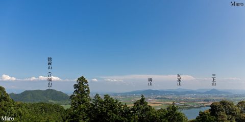 長命寺から鶴翼山（八幡山）、湖南方面の展望 滋賀県近江八幡市 2016年6月