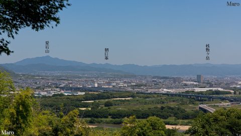 男山展望台から愛宕山、京都西部を望む 北北西～北向きの眺望 2016年6月