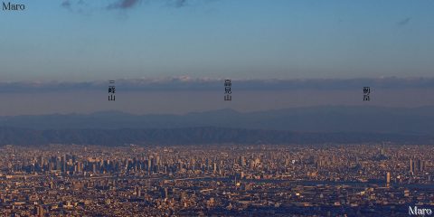 神戸市 六甲山最高峰から大阪の高層ビル群、高見山地、北部台高を遠望 2015年12月