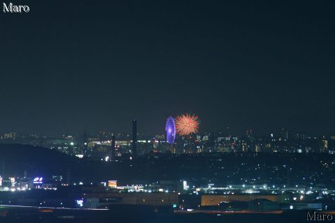 第36回いたみ花火大会と大観覧車オオサカホイールを朝日山観音展望台から遠望