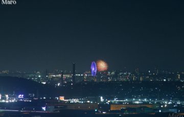 宇治の朝日山から吹田の大観覧車越しに伊丹の花火大会を遠望 2016年8月