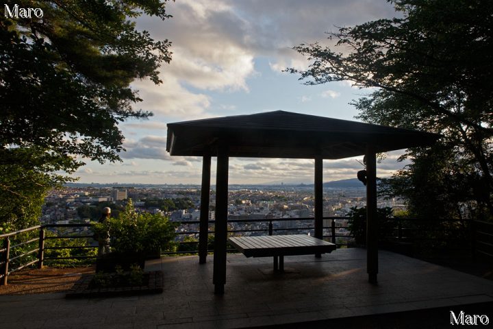 雨上がりの大吉山展望台 『響け!ユーフォニアム』放映終了直後 京都府宇治市 2015年6月 雨上がりの大吉山展望台 『響け!ユーフォニアム』放映終了直後 京都府宇治市 2015年6月